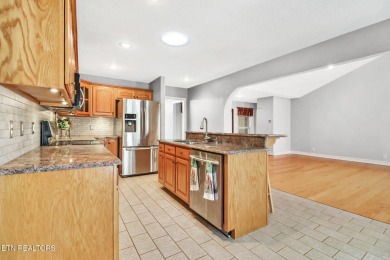 Check out this split bedroom ranch home on a small quiet on Heatherhurst Golf Course in Tennessee - for sale on GolfHomes.com, golf home, golf lot