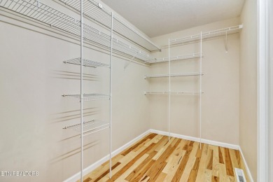 Check out this split bedroom ranch home on a small quiet on Heatherhurst Golf Course in Tennessee - for sale on GolfHomes.com, golf home, golf lot