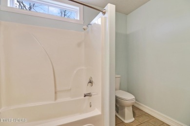 Check out this split bedroom ranch home on a small quiet on Heatherhurst Golf Course in Tennessee - for sale on GolfHomes.com, golf home, golf lot