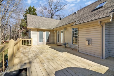 Check out this split bedroom ranch home on a small quiet on Heatherhurst Golf Course in Tennessee - for sale on GolfHomes.com, golf home, golf lot