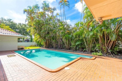 Welcome to the upscale golf-course community of Loch Lomond, one on Don Shulas Golf Course and Club in Florida - for sale on GolfHomes.com, golf home, golf lot