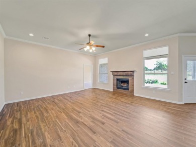 Desirable home in beautiful Lakewood Hills addition near on Granbury Country Club in Texas - for sale on GolfHomes.com, golf home, golf lot