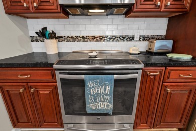 A stunning 2 bedroom, 2 bath condo on the 18th tee and fairway on The Plantation Course At Edisto in South Carolina - for sale on GolfHomes.com, golf home, golf lot