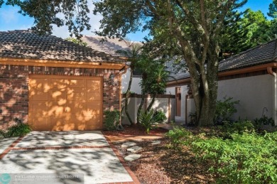 Lovely updated 3 bedroom condo in desirable Eagle Trace! Florida on TPC Eagle Trace in Florida - for sale on GolfHomes.com, golf home, golf lot