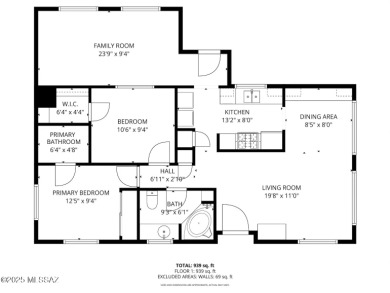 This 2 bedroom/2bath mobile home is immaculate and incredibly on Tucson Estates Golf Course in Arizona - for sale on GolfHomes.com, golf home, golf lot