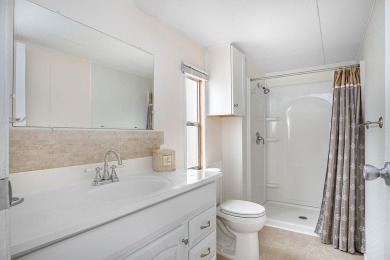 Check out this adorable cute and cozy, 3 Bedrooms 2 bath double on Brookridge Country Club in Florida - for sale on GolfHomes.com, golf home, golf lot