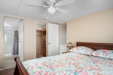 Check out this adorable cute and cozy, 3 Bedrooms 2 bath double on Brookridge Country Club in Florida - for sale on GolfHomes.com, golf home, golf lot