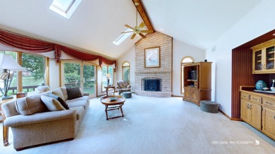 Check out the 3D virtual tour and photos to experience this on Stonebridge Country Club in Illinois - for sale on GolfHomes.com, golf home, golf lot