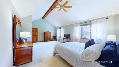Check out the 3D virtual tour and photos to experience this on Stonebridge Country Club in Illinois - for sale on GolfHomes.com, golf home, golf lot