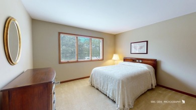 Check out the 3D virtual tour and photos to experience this on Stonebridge Country Club in Illinois - for sale on GolfHomes.com, golf home, golf lot