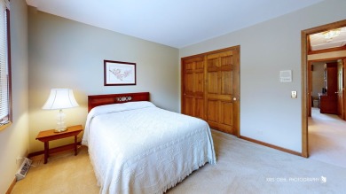 Check out the 3D virtual tour and photos to experience this on Stonebridge Country Club in Illinois - for sale on GolfHomes.com, golf home, golf lot