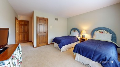 Check out the 3D virtual tour and photos to experience this on Stonebridge Country Club in Illinois - for sale on GolfHomes.com, golf home, golf lot