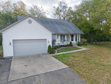 Charming Four-Bedroom Ranch on a Spacious Double Lot in Apple on Apple Valley Golf Course in Ohio - for sale on GolfHomes.com, golf home, golf lot