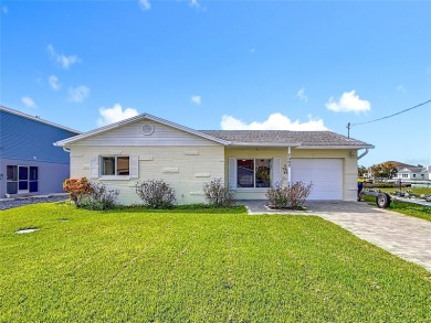 2/2 Waterfront Cottage Paradise for Boating & Fishing on Sea Pines Golf Club in Florida - for sale on GolfHomes.com, golf home, golf lot