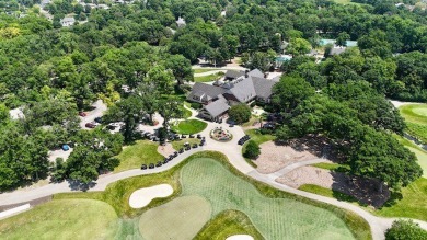 Check out the 3D virtual tour and photos to experience this on Stonebridge Country Club in Illinois - for sale on GolfHomes.com, golf home, golf lot
