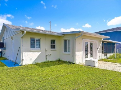 2/2 Waterfront Cottage Paradise for Boating & Fishing on Sea Pines Golf Club in Florida - for sale on GolfHomes.com, golf home, golf lot