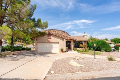 Location! Location! Situated in a quiet cul-de-sac next to the on Bloomington Country Club in Utah - for sale on GolfHomes.com, golf home, golf lot