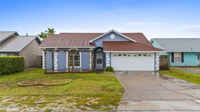 **OPEN HOUSE THIS SATURDAY 8/16 12-5PM** Welcome to your own on Holiday Golf Club in Florida - for sale on GolfHomes.com, golf home, golf lot
