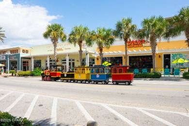 **OPEN HOUSE THIS SATURDAY 8/16 12-5PM** Welcome to your own on Holiday Golf Club in Florida - for sale on GolfHomes.com, golf home, golf lot