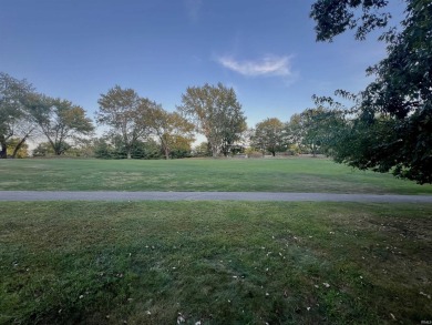 Welcome to this beautifully maintained, all-on-one-level duplex on The Eagle Pointe Golf Resort in Indiana - for sale on GolfHomes.com, golf home, golf lot