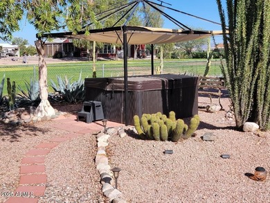 This is a lovely 3 bedroom 2 bath home. Open floorplan with on 3 Parks Fairways in Arizona - for sale on GolfHomes.com, golf home, golf lot