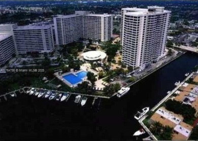 Exceptionally large. 1700 sq ft interior 2-2 split bedroom unit on The Diplomat Golf Resort and Spa in Florida - for sale on GolfHomes.com, golf home, golf lot