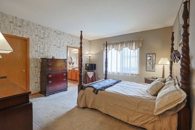 This spacious Wimbledon model located in Carillon's 55+ adult on The Links at Carillon in Illinois - for sale on GolfHomes.com, golf home, golf lot