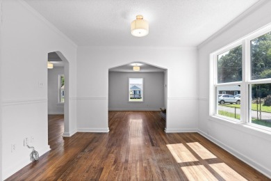 Welcome to this charming 2 bedroom, 1 bathroom southern cottage on Brainerd Golf Course in Tennessee - for sale on GolfHomes.com, golf home, golf lot