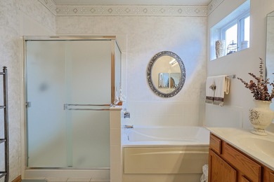 This spacious Wimbledon model located in Carillon's 55+ adult on The Links at Carillon in Illinois - for sale on GolfHomes.com, golf home, golf lot