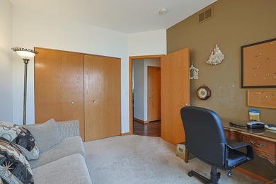 This spacious Wimbledon model located in Carillon's 55+ adult on The Links at Carillon in Illinois - for sale on GolfHomes.com, golf home, golf lot