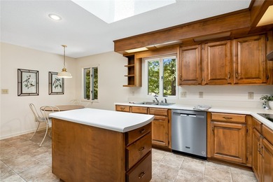 Exceptional Price Per Square Foot in Keowee Key - Room to on Keowee Key Golf and Country Club in South Carolina - for sale on GolfHomes.com, golf home, golf lot