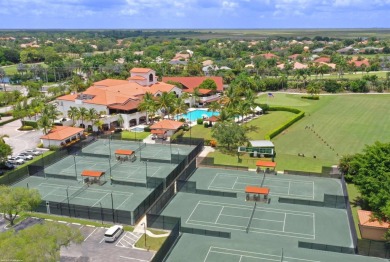 This stylish, renovated and nicely decorated home is located in on The Wanderers Club in Florida - for sale on GolfHomes.com, golf home, golf lot