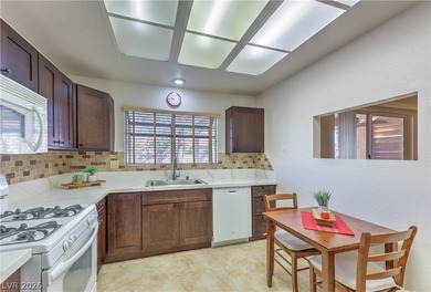 NEWLY UPDATED AND MOVE-IN READY, THIS AGE RESTRICTED 2 BEDROOM 2 on Highland Falls Golf Club in Nevada - for sale on GolfHomes.com, golf home, golf lot