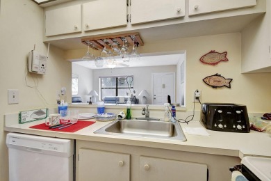Welcome to this charming 2-bedroom, 2-bath condo located in the on Forest Oaks Golf Club in Florida - for sale on GolfHomes.com, golf home, golf lot