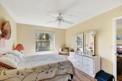 Welcome to this charming 2-bedroom, 2-bath condo located in the on Forest Oaks Golf Club in Florida - for sale on GolfHomes.com, golf home, golf lot