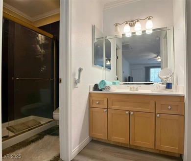 Newly renovated townhome with attached garage - Las Vegas Strip on Las Vegas Country Club in Nevada - for sale on GolfHomes.com, golf home, golf lot