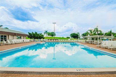 This home is Move-in Ready!  No work needed.   NEW ROOF IN 2023! on Sandpiper Golf Club in Florida - for sale on GolfHomes.com, golf home, golf lot