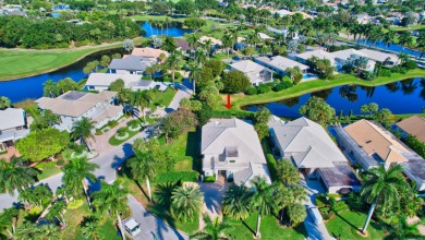 FULLY RENOVATED two-story, 3 bedroom + office home in St on St. Andrews Country Club of Boca Raton in Florida - for sale on GolfHomes.com, golf home, golf lot