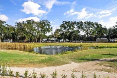 APPRAISED FOR OVER $430K. **** Seller offering up to $20K in on Sweetwater Country Club in Florida - for sale on GolfHomes.com, golf home, golf lot