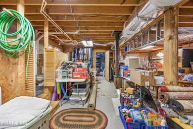 A Light-Filled Log Home in the Heart of Tennessee's Golf on Heatherhurst Golf Course in Tennessee - for sale on GolfHomes.com, golf home, golf lot