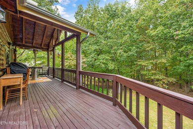 A Light-Filled Log Home in the Heart of Tennessee's Golf on Heatherhurst Golf Course in Tennessee - for sale on GolfHomes.com, golf home, golf lot
