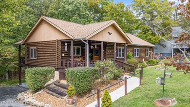 A Light-Filled Log Home in the Heart of Tennessee's Golf on Heatherhurst Golf Course in Tennessee - for sale on GolfHomes.com, golf home, golf lot