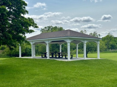 Welcome to this spacious 4-bedroom, 2.5-bath colonial in the on Farmington Hills Golf Club in Michigan - for sale on GolfHomes.com, golf home, golf lot