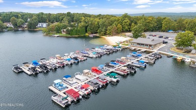 A Light-Filled Log Home in the Heart of Tennessee's Golf on Heatherhurst Golf Course in Tennessee - for sale on GolfHomes.com, golf home, golf lot