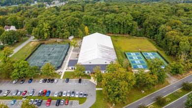 A Light-Filled Log Home in the Heart of Tennessee's Golf on Heatherhurst Golf Course in Tennessee - for sale on GolfHomes.com, golf home, golf lot