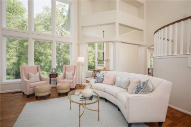 Beautifully maintained and move-in ready, this spacious on Lakewood Oaks Golf Club, Ltd. in Missouri - for sale on GolfHomes.com, golf home, golf lot