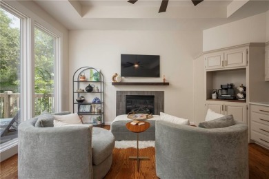 Beautifully maintained and move-in ready, this spacious on Lakewood Oaks Golf Club, Ltd. in Missouri - for sale on GolfHomes.com, golf home, golf lot
