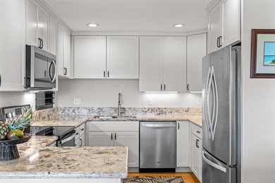 This inviting two-bedroom, two-bath condo at Keauhou Punahele is on  in Hawaii - for sale on GolfHomes.com, golf home, golf lot