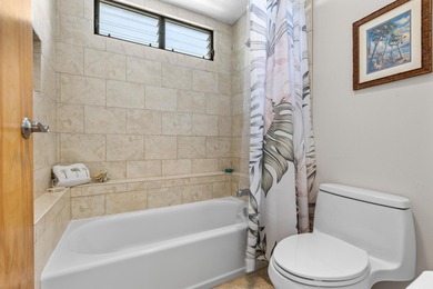 This inviting two-bedroom, two-bath condo at Keauhou Punahele is on  in Hawaii - for sale on GolfHomes.com, golf home, golf lot