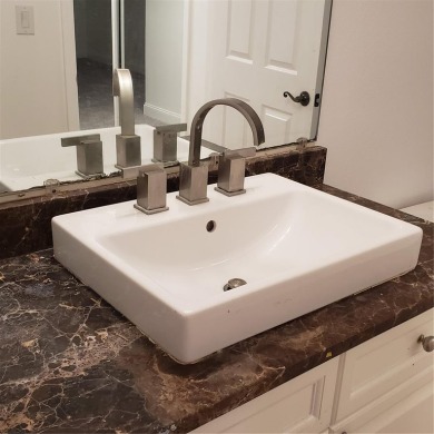 Spacious 3-Bedroom, 2-Bath Condo with Lake View - Prime Orlando on MetroWest Golf Club in Florida - for sale on GolfHomes.com, golf home, golf lot